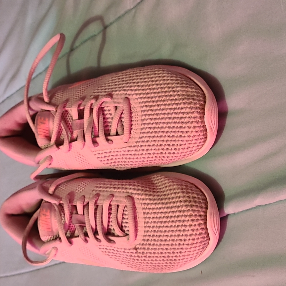Womens nike shoes